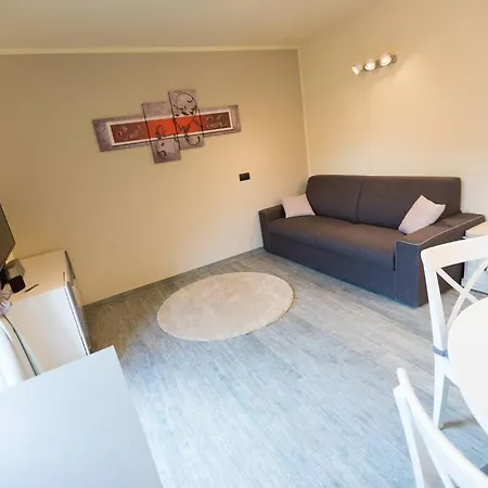 Gufo W/pool Apartment *