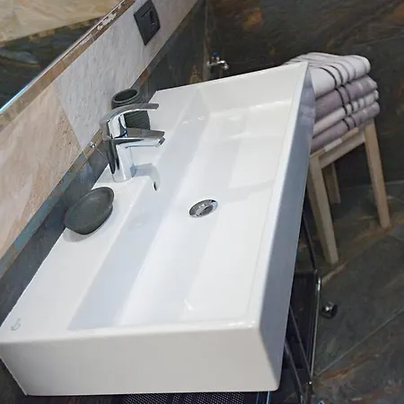 Apartment Gufo W/pool Livigno