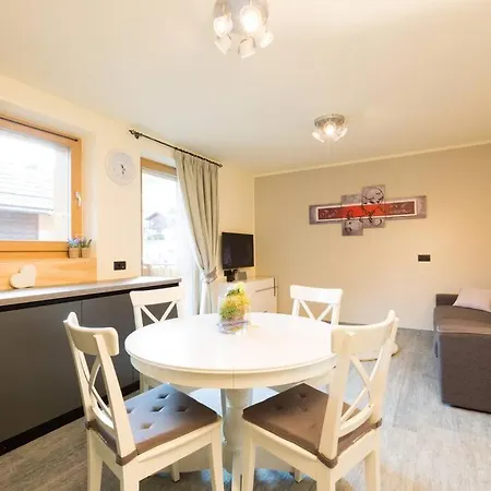 Apartment Gufo W/pool Livigno